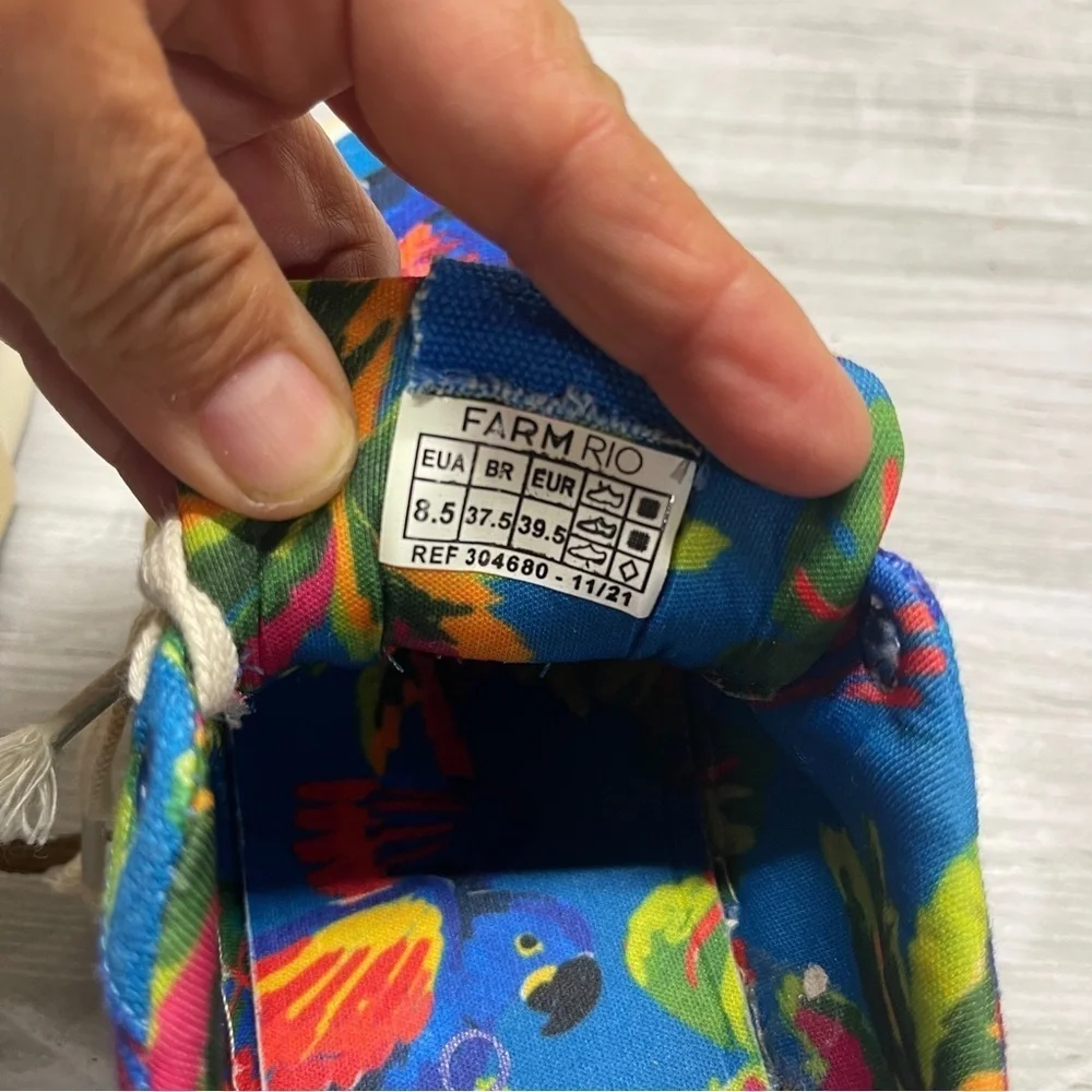 Farm Rio Tropical Bird Lace Up Chunky Sole Blue Macaw Sneakers Women’s size 8.5